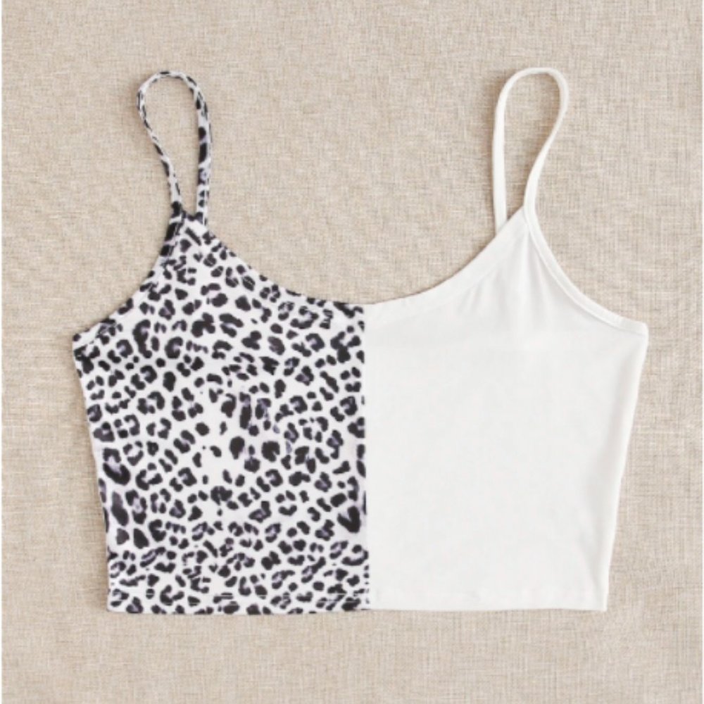 Cropped contrast leopard cami